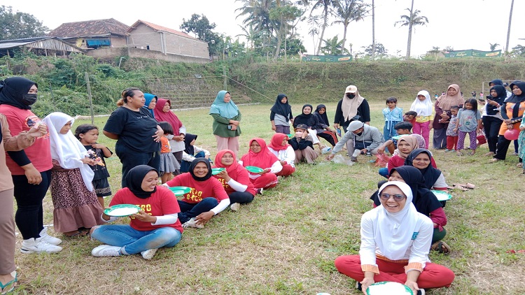 KESERUAN HUT RI KE 77 PEKON SIDOKATON
